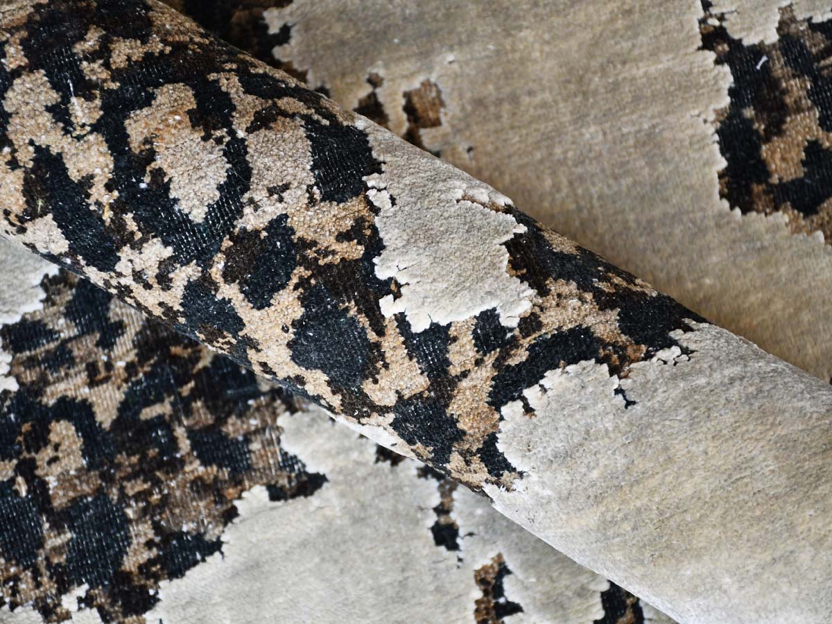 Handmade Modern Designer, Exclusive Knotted Modern Carpet, white & Black