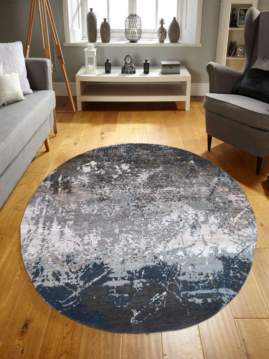 Round Knotted Carpet