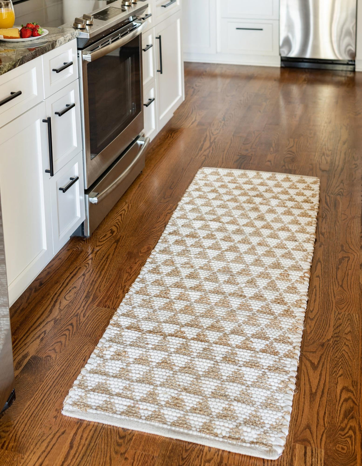 Hand Woven Cotton-Jute Rug, Sustainable Home Décor Rug