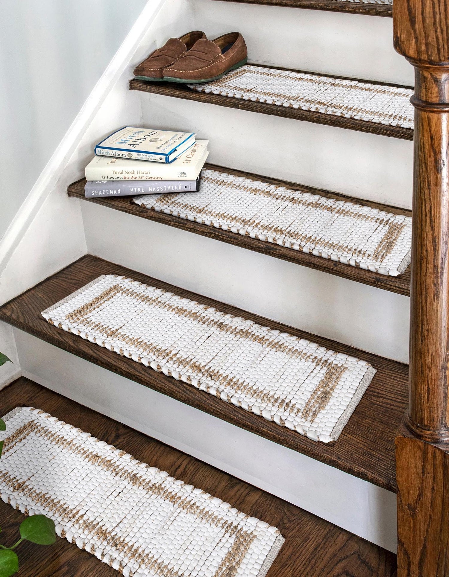 0' 9 x 2' 6 Hand Woven Chindi Jute Stair Tread Rug, Jute Hearth Rug