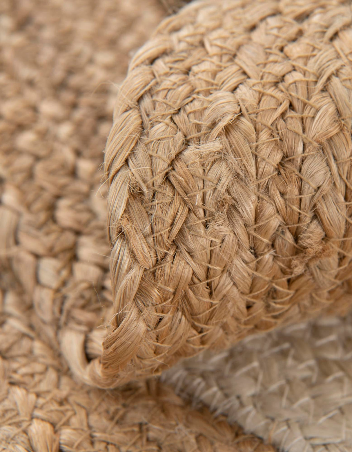 Round Jute Rug for Kids – Hand Braided Natural Rug for Nursery or Bedroom