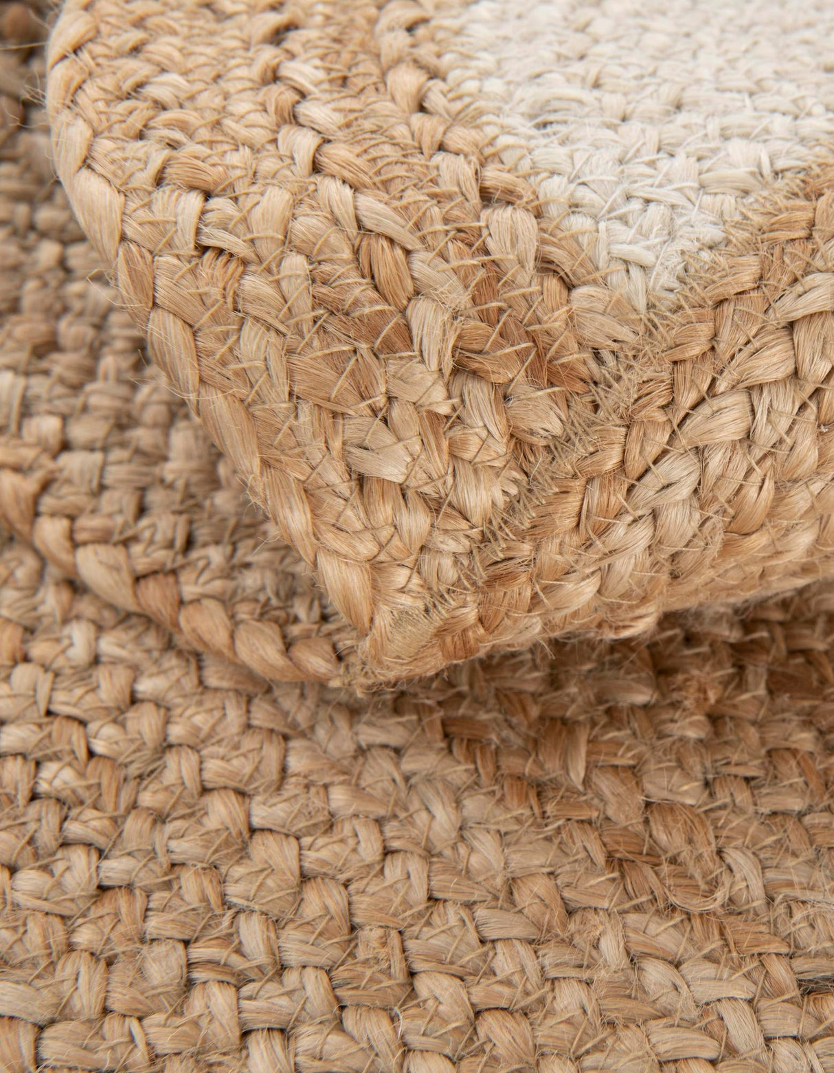 Round Jute Rug for Kids – Hand Braided Natural Rug for Nursery or Bedroom