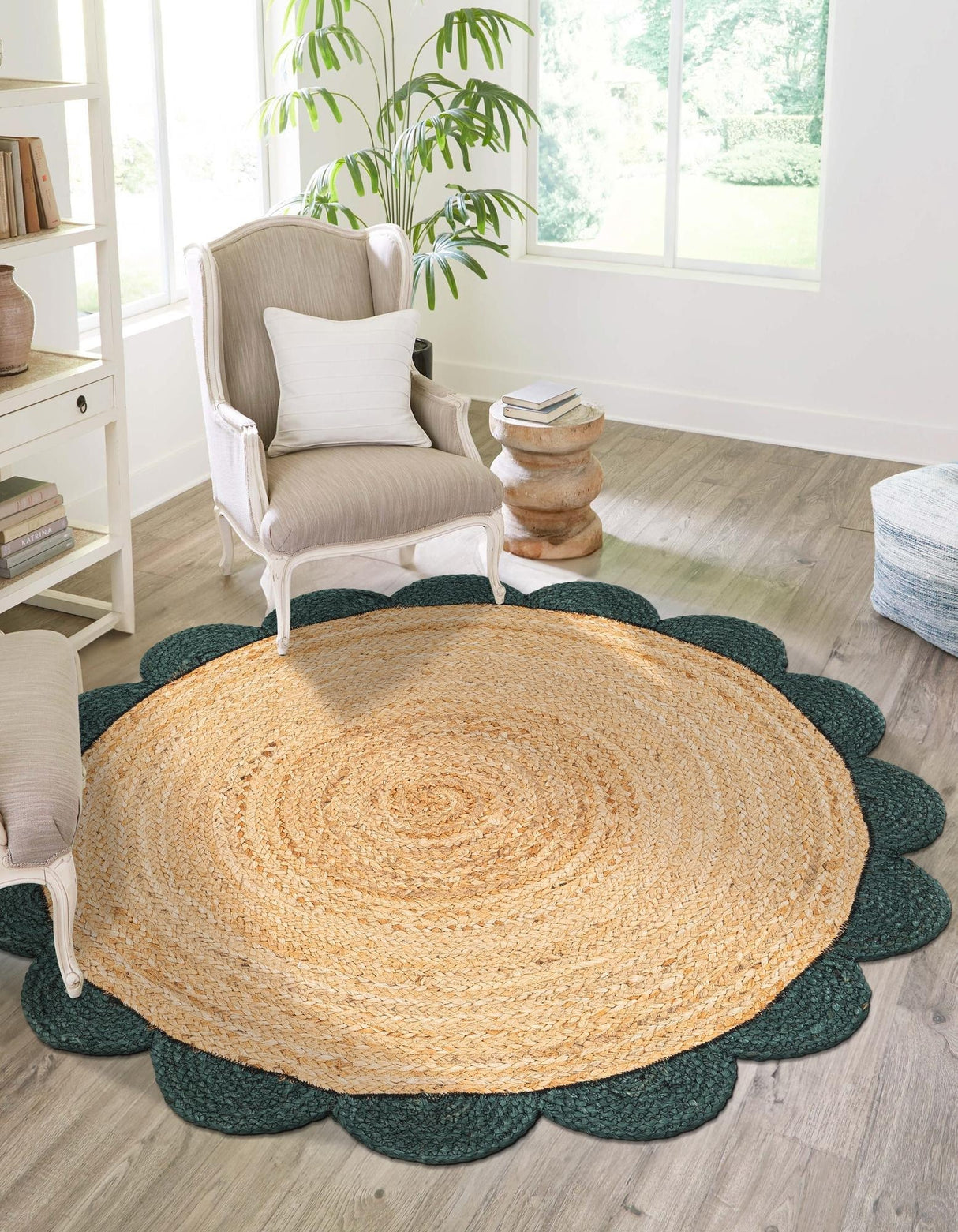 Hand Scallop Braided Jute Rug – Natural Fiber Rug with Decorative Edge