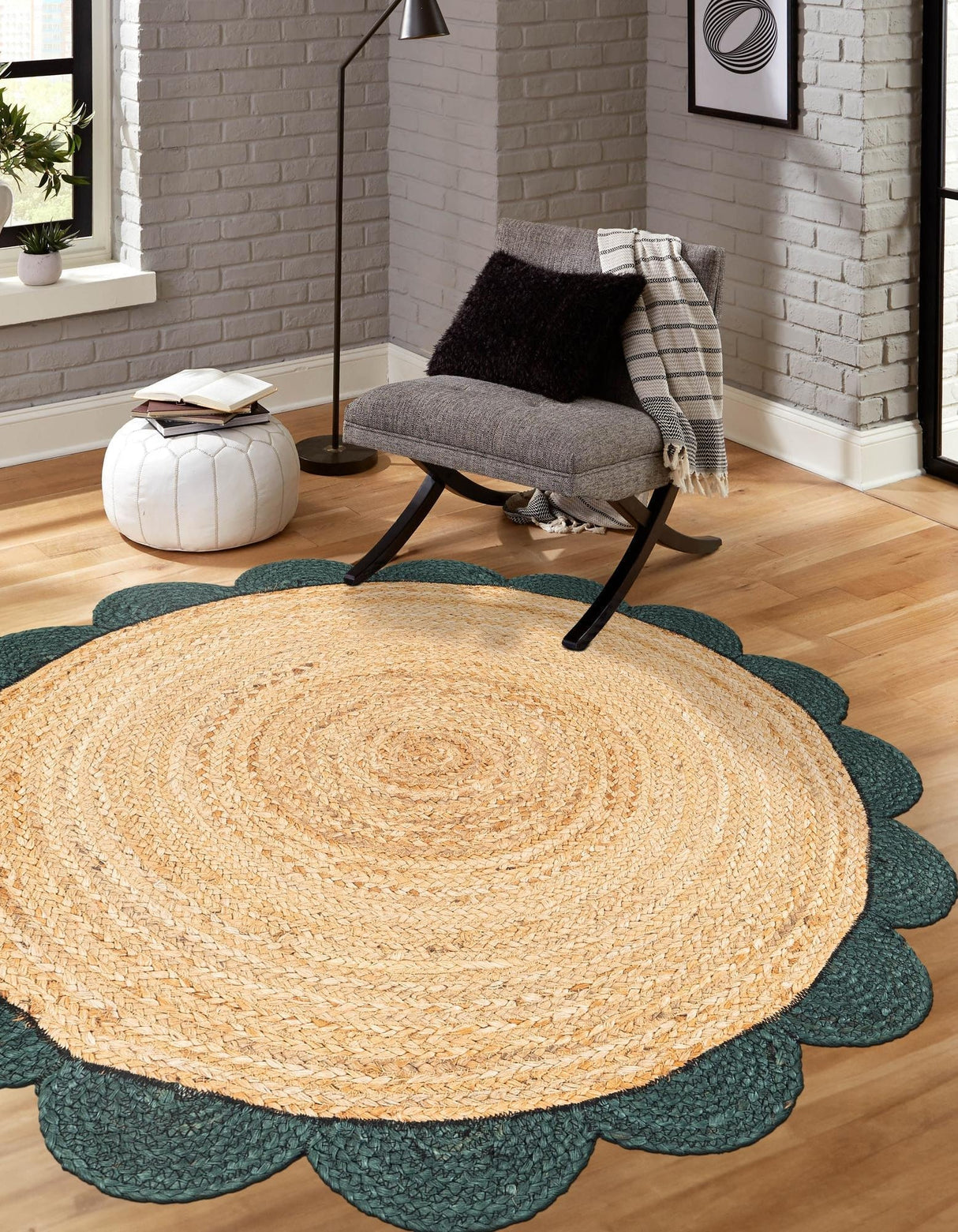 Hand Scallop Braided Jute Rug – Natural Fiber Rug with Decorative Edge