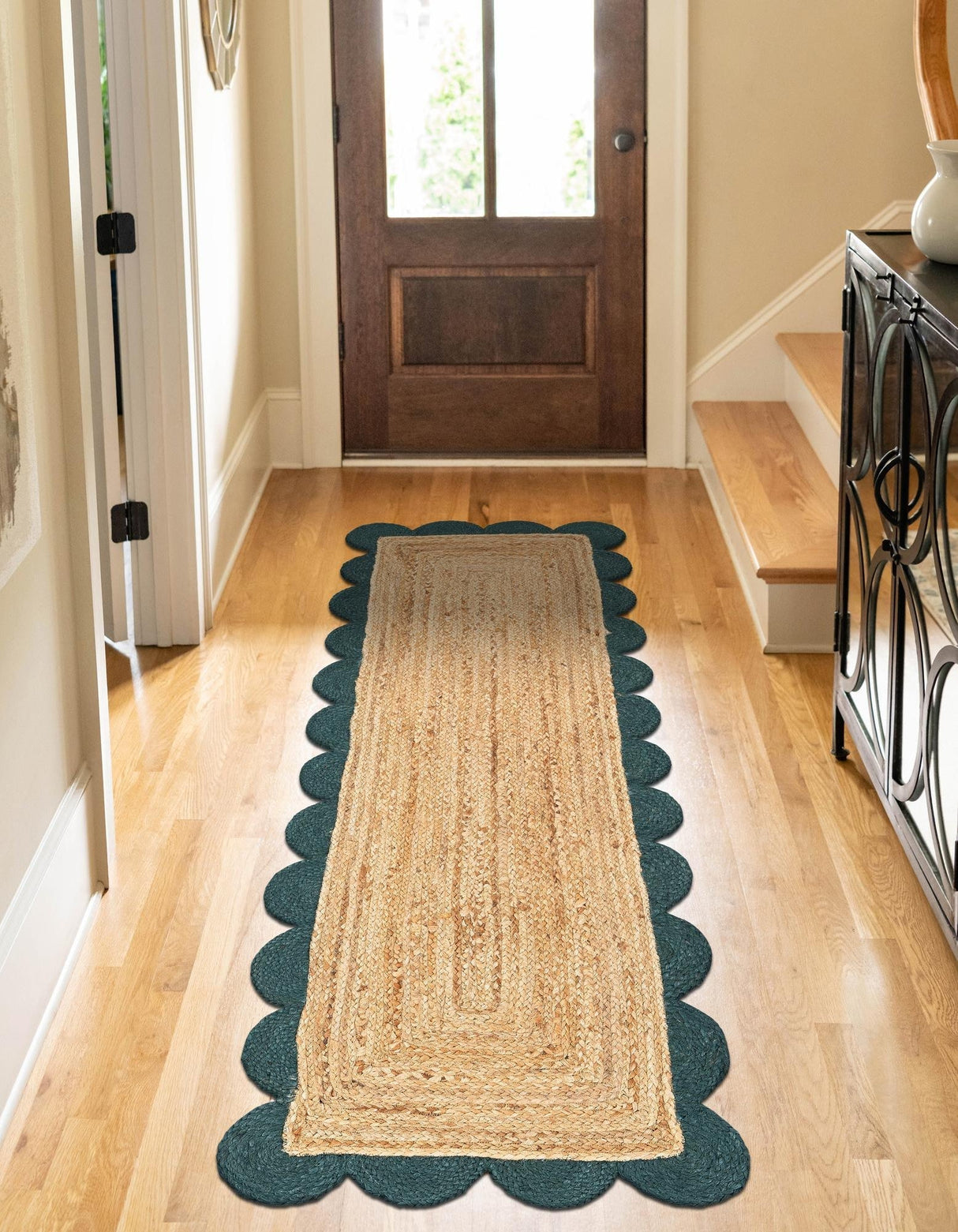 Hand Scallop Braided Jute Rug – Natural Fiber Rug with Decorative Edge