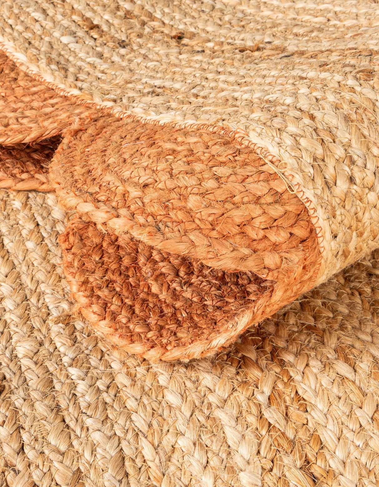 Hand Scallop Braided Jute Rug – Natural Fiber Rug with Decorative Edge