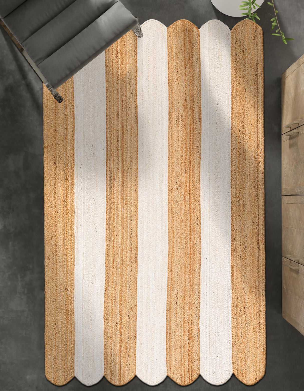 Eco-Friendly Hand Scallop Braided Jute Rug in Natural & Ivory Tones