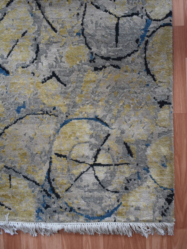 Hand Made Best Wool Bamboo Silk Carpet