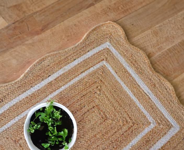 Natural Jute Scalloped Rug – Handmade Braided Rug with Boho Design