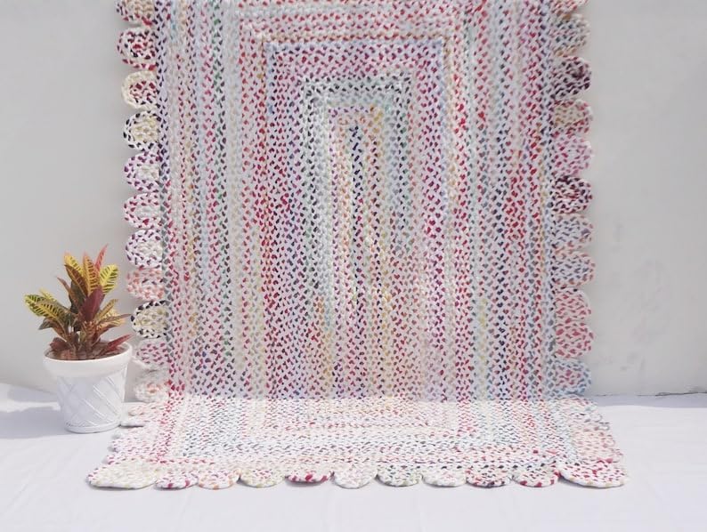 White Hand Woven Scalloped Cotton Rugs Washable Best Gift For Home Decor