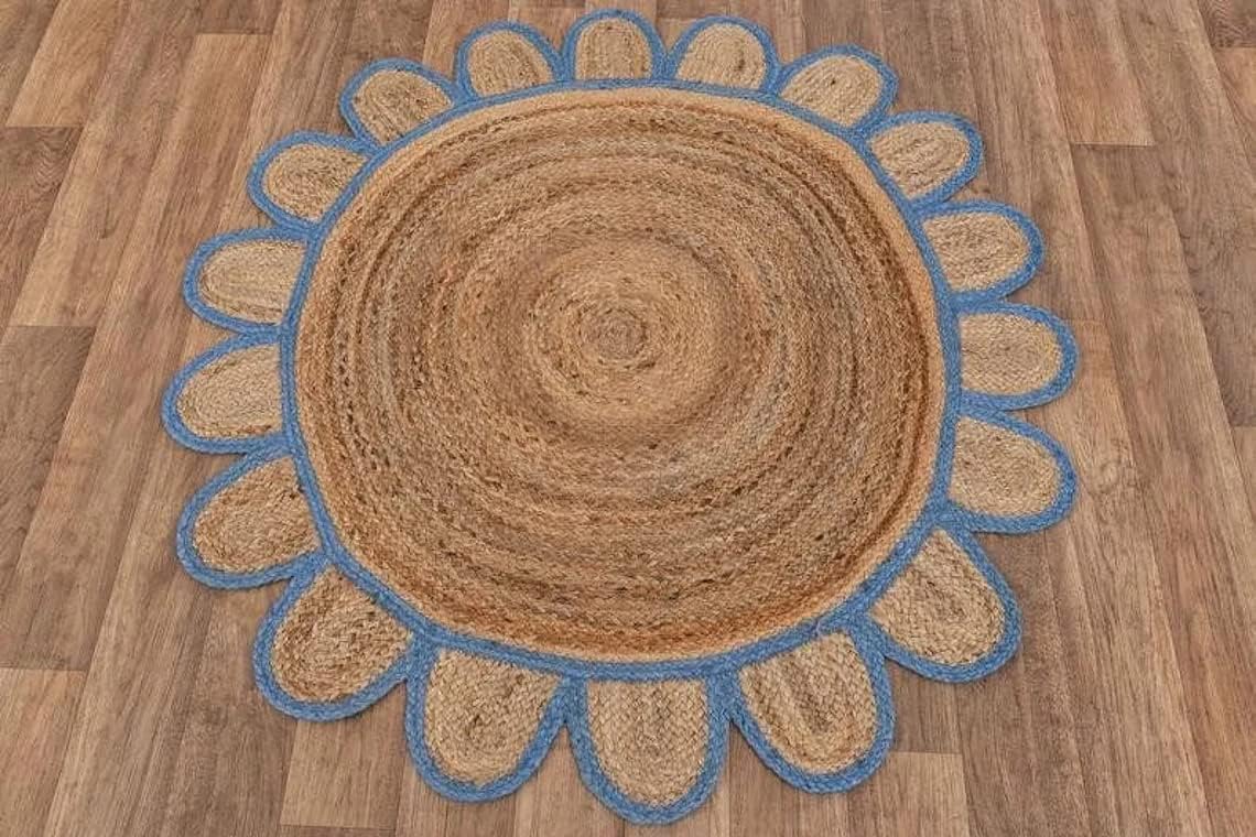 Scalloped Edge Jute Rug with Natural Border – Eco-Friendly Home Rug