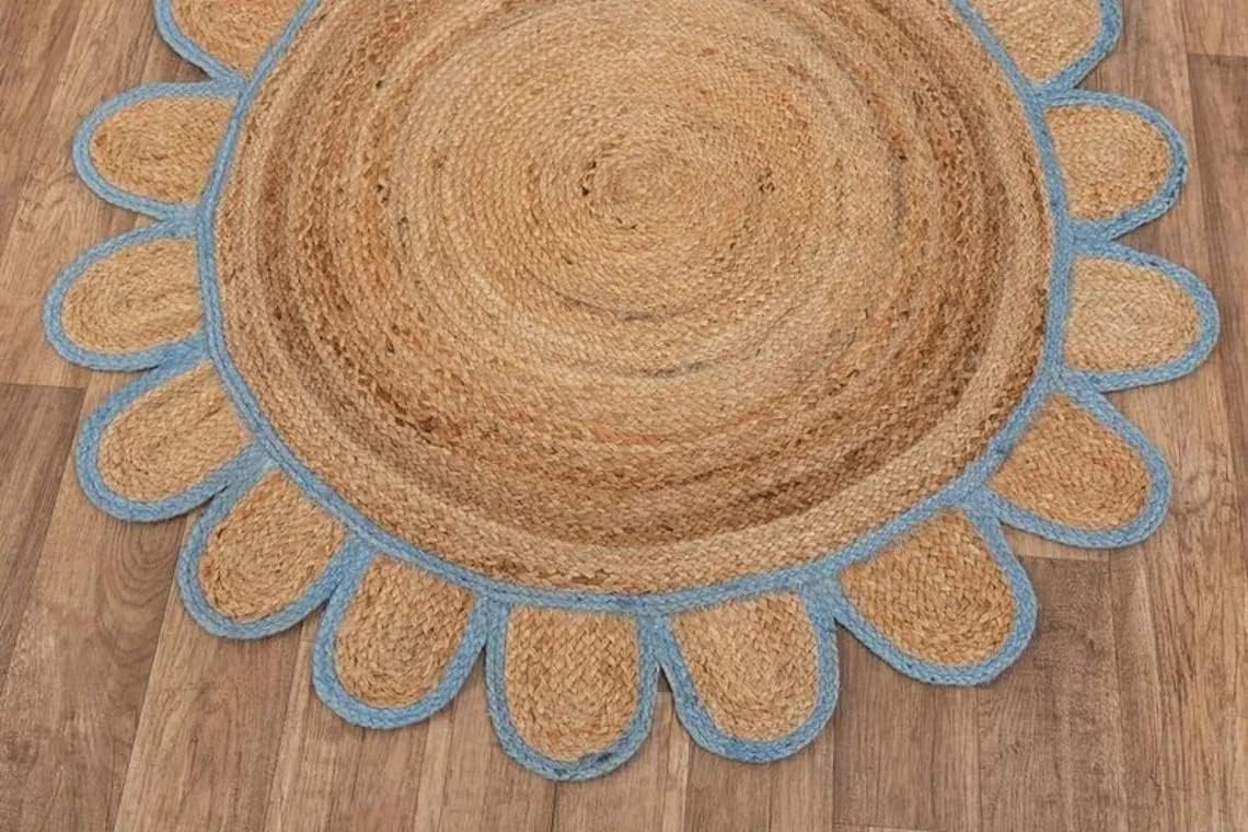 Scalloped Edge Jute Rug with Natural Border – Eco-Friendly Home Rug