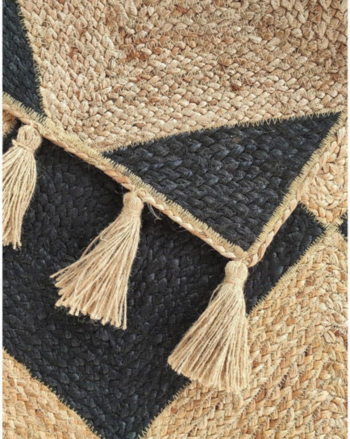 Diamond Pattern Hand Braided Natural Jute Rug – Indian Handmade Floor Decor