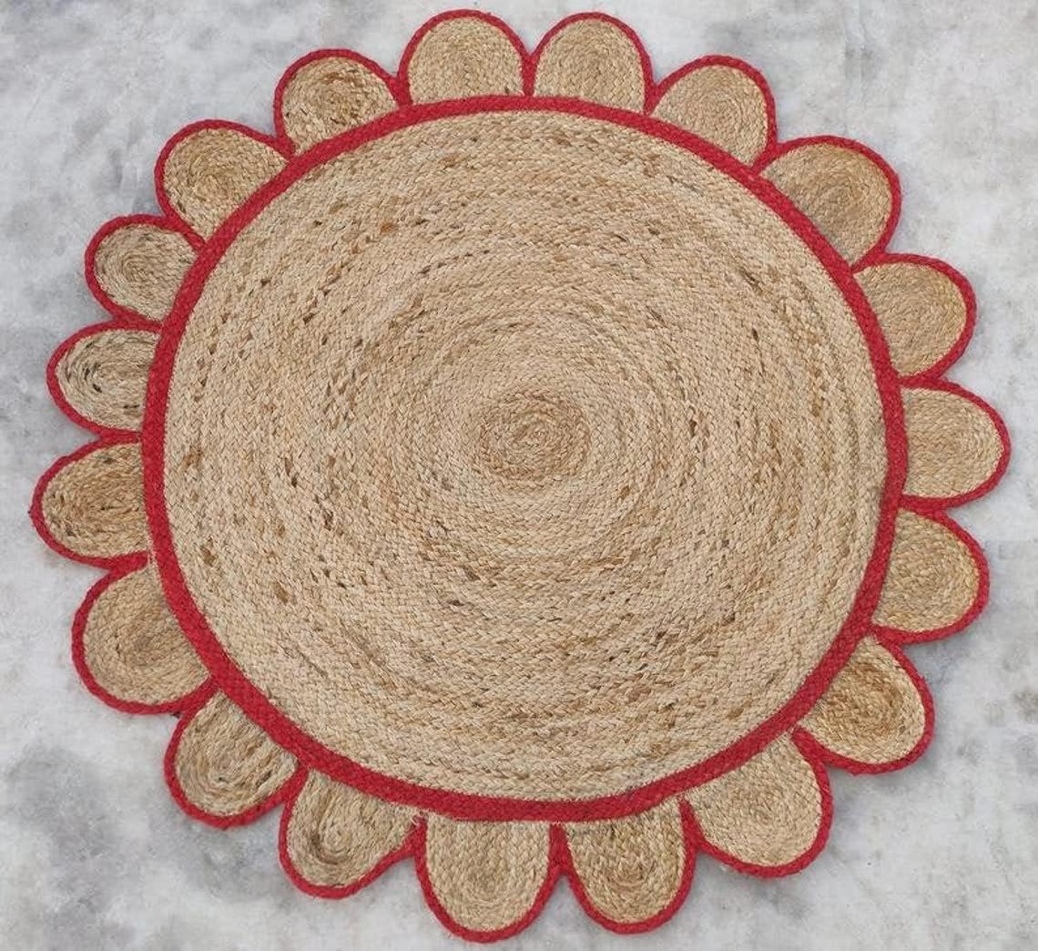 Scalloped Edge Jute Rug with Natural Border – Eco-Friendly Home Rug