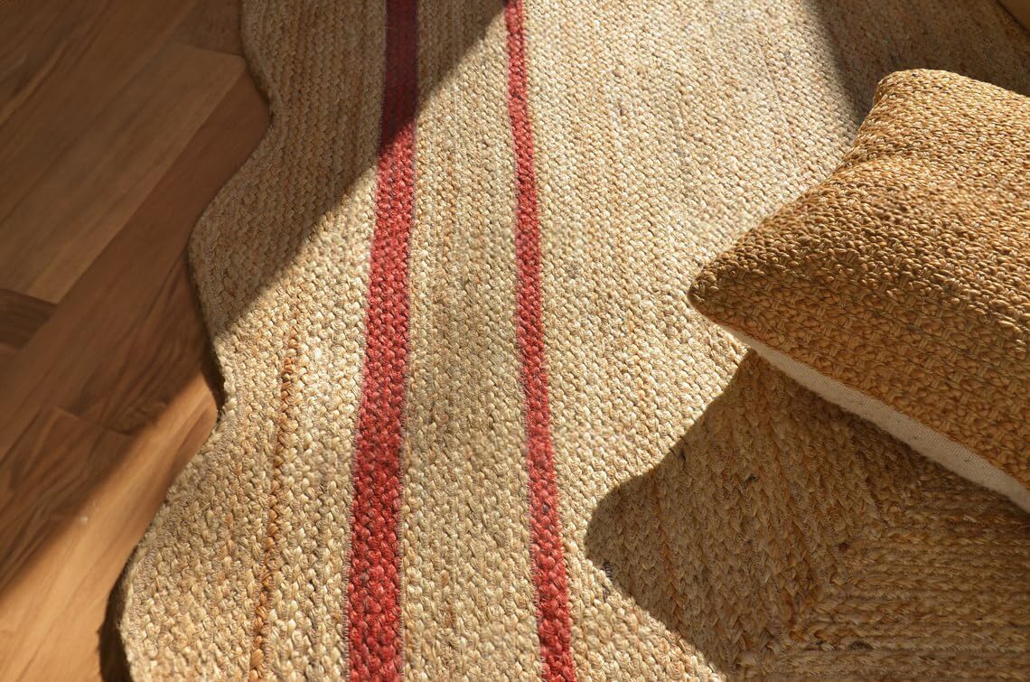 Natural Jute Scalloped Rug – Handmade Braided Rug with Boho Design