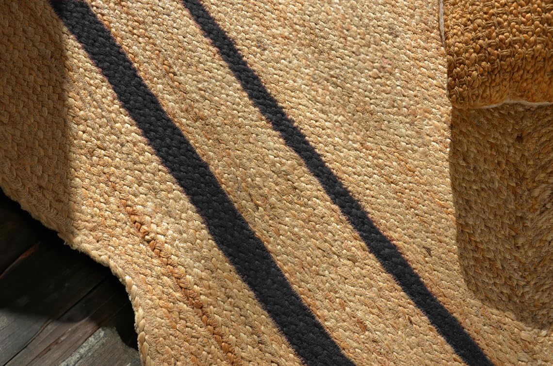 Natural Jute Scalloped Rug – Handmade Braided Rug with Boho Design