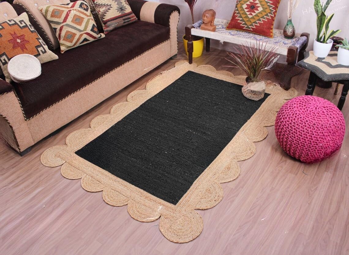 Unique Scalloped Area Rug – Stylish Accent Rug for Living Room