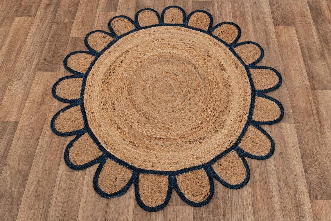 Scalloped Edge Jute Rug with Natural Border – Eco-Friendly Home Rug