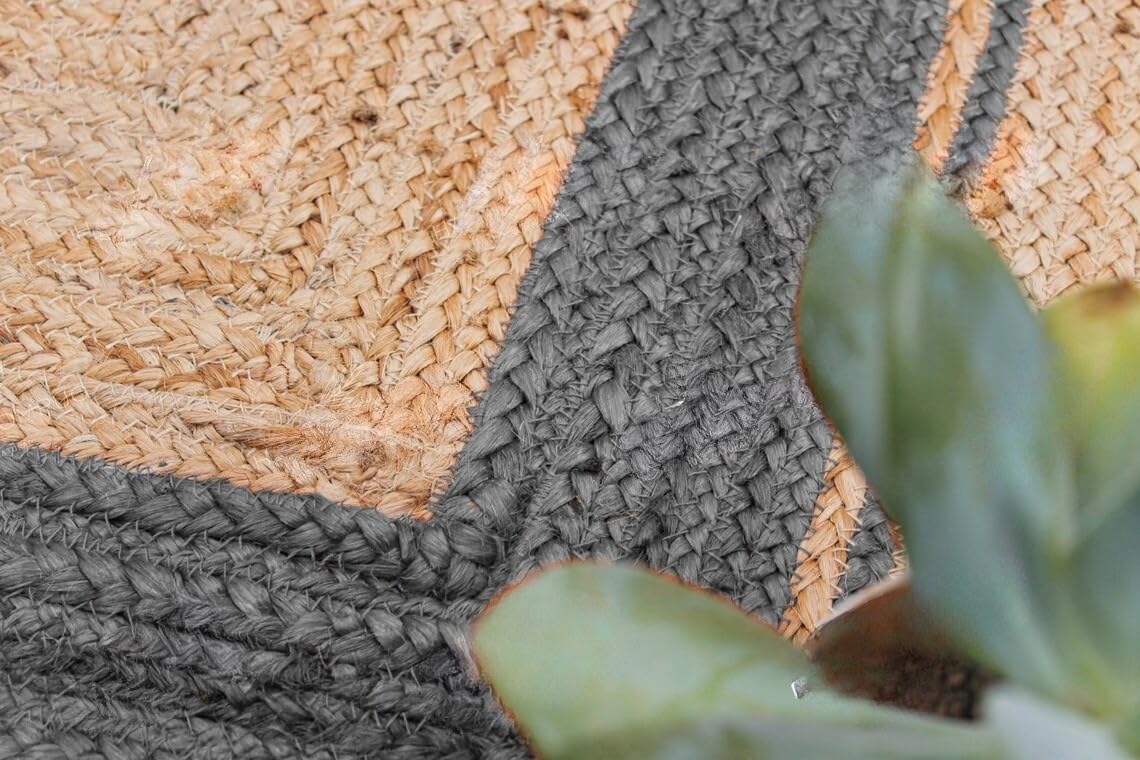 Handmade Scalloped Jute Rug – Boho Natural Fiber Rug with Unique Design