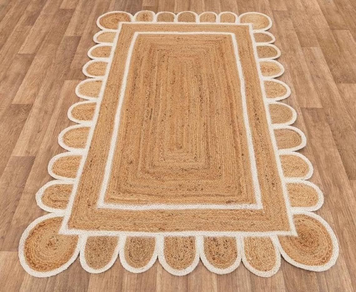Scalloped Edge Jute Rug with Natural Border – Eco-Friendly Home Rug