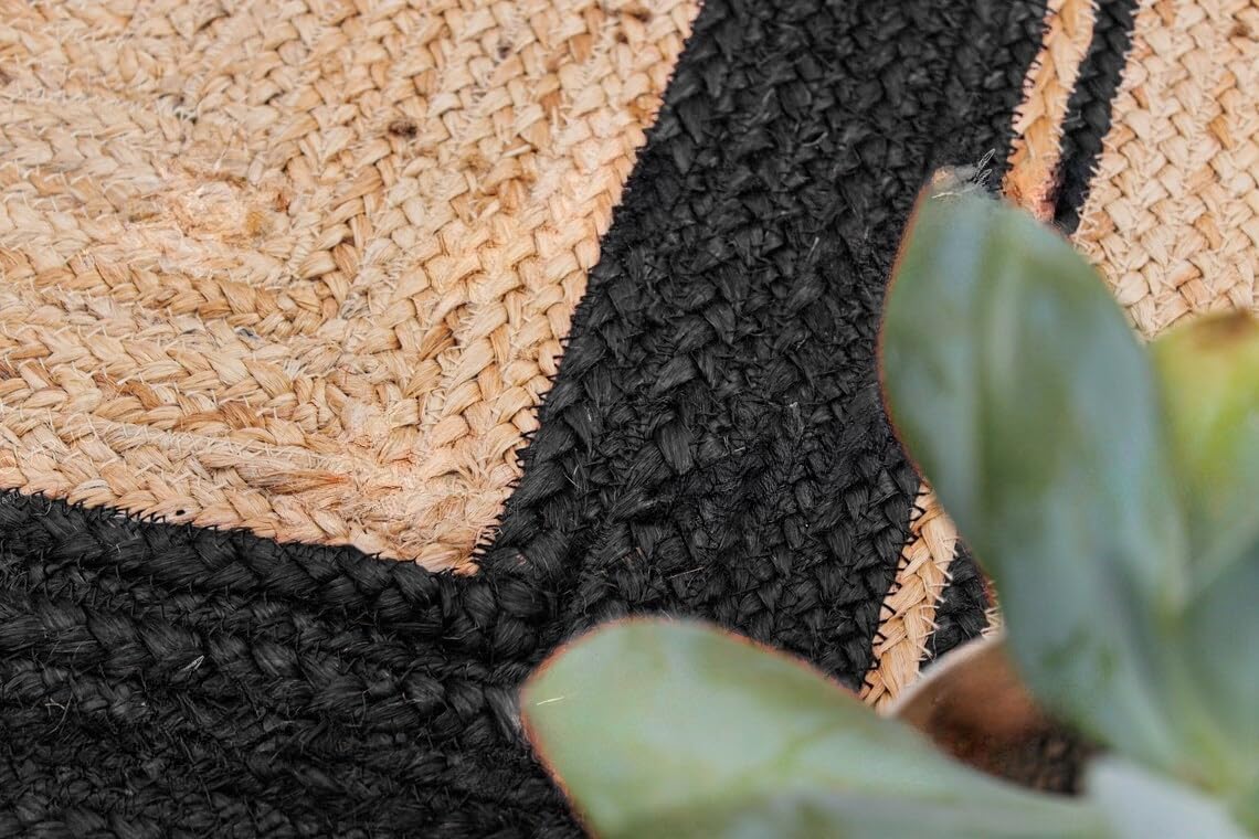 Handmade Scalloped Jute Rug – Boho Natural Fiber Rug with Unique Design