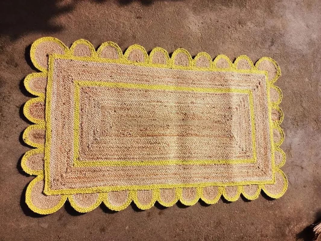 Scalloped Edge Jute Rug with Natural Border – Eco-Friendly Home Rug