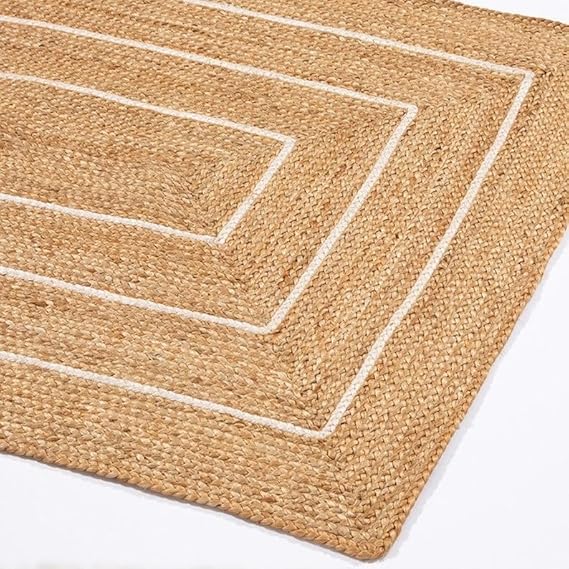 Eco-Friendly Handwoven Jute Rug – Braided Natural Carpet for Home Décor