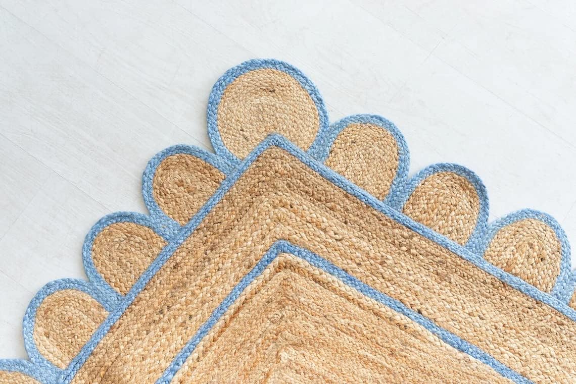Scalloped Edge Jute Rug with Natural Border – Eco-Friendly Home Rug