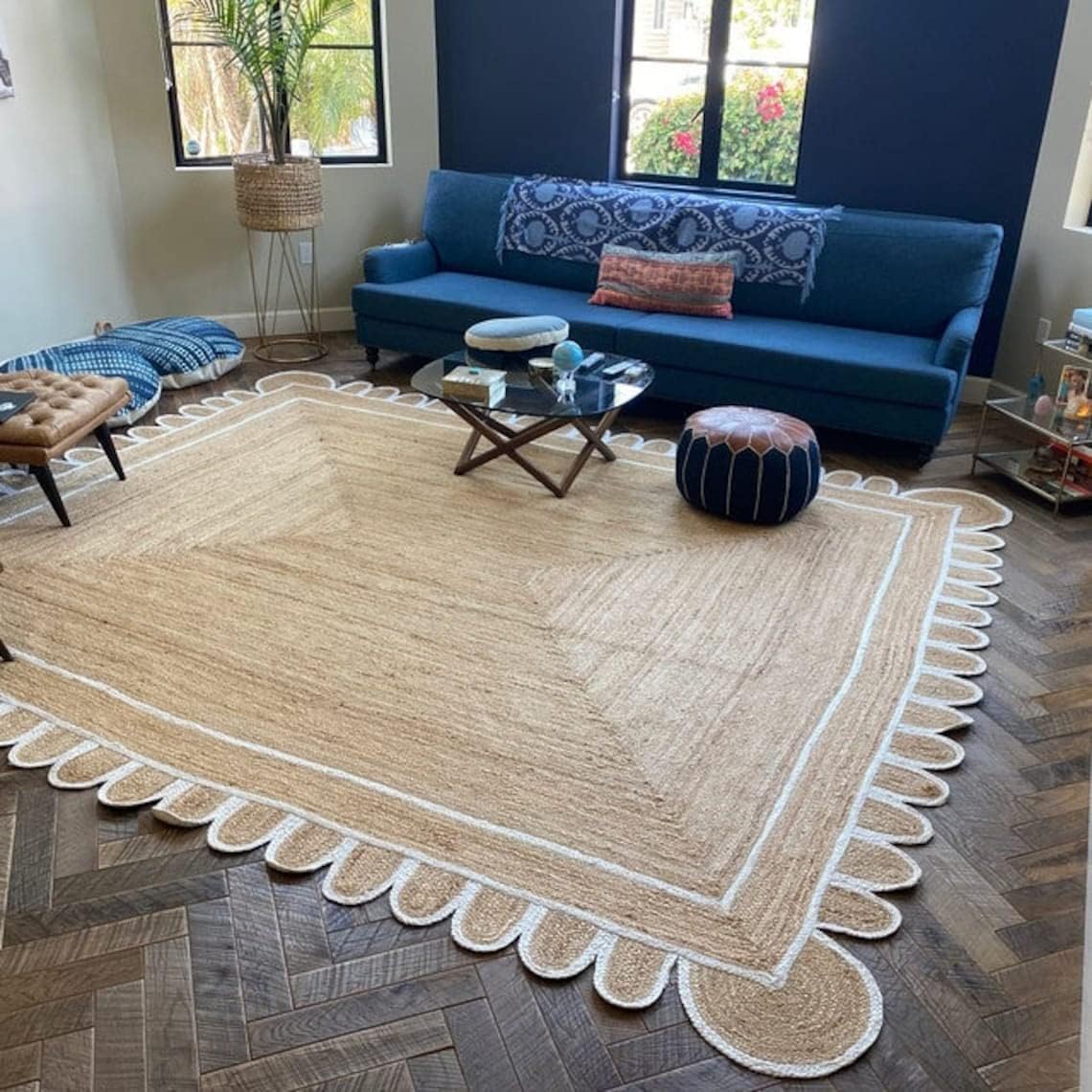 Scalloped Edge Jute Rug with Natural Border – Eco-Friendly Home Rug