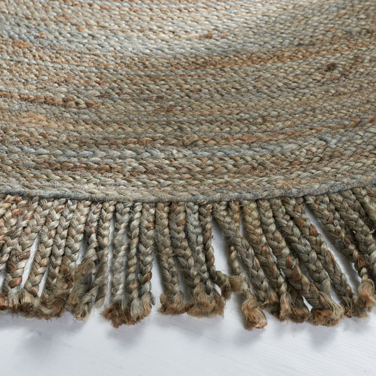 Braided Fringed Area Rug – Solid Color Handcrafted Floor Rug