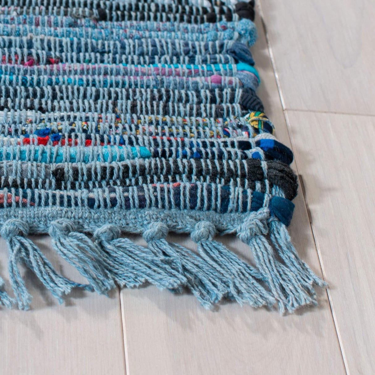 Handmade Boho Stripe Washable Blue/Multi Cotton Area Rug