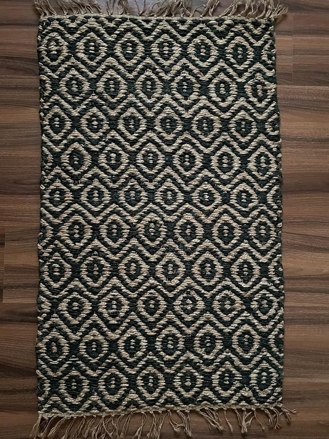 Hemp And Jute Rugs, Traditional Beige-Black Footboard entryway Rug Chic Victorian Hipster