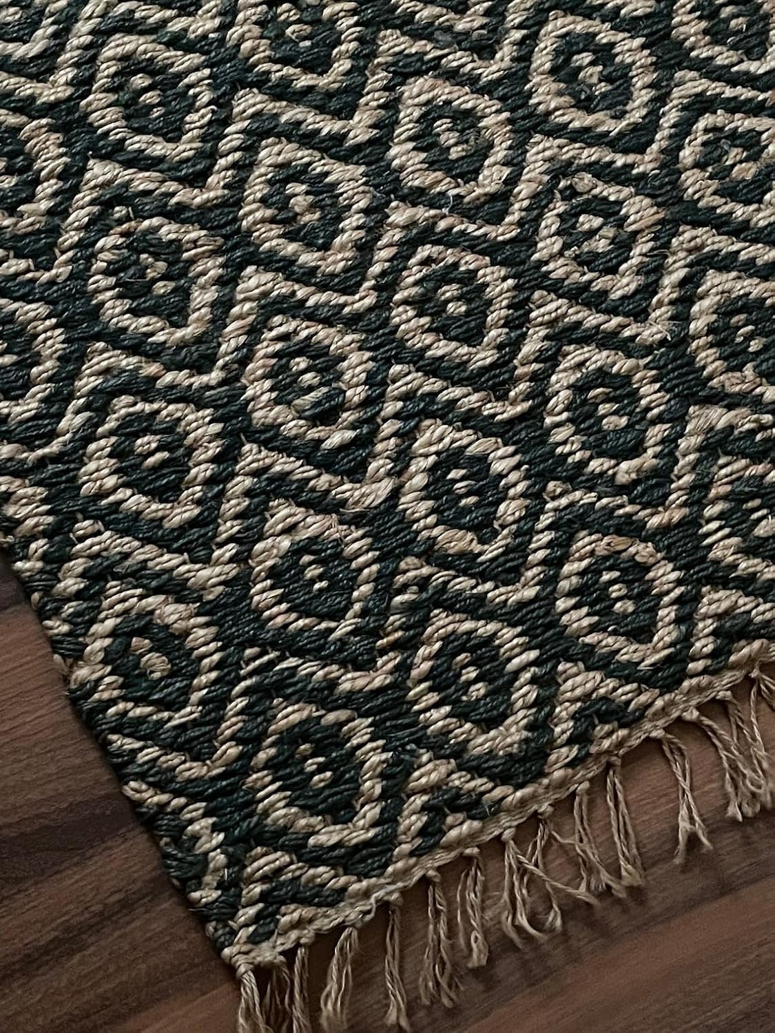 Hemp And Jute Rugs, Traditional Beige-Black Footboard entryway Rug Chic Victorian Hipster