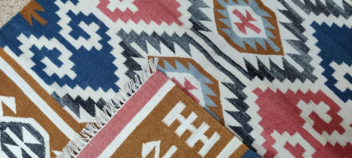 Tapis Kilim tissé à plat en coton multicolore Dhurrie