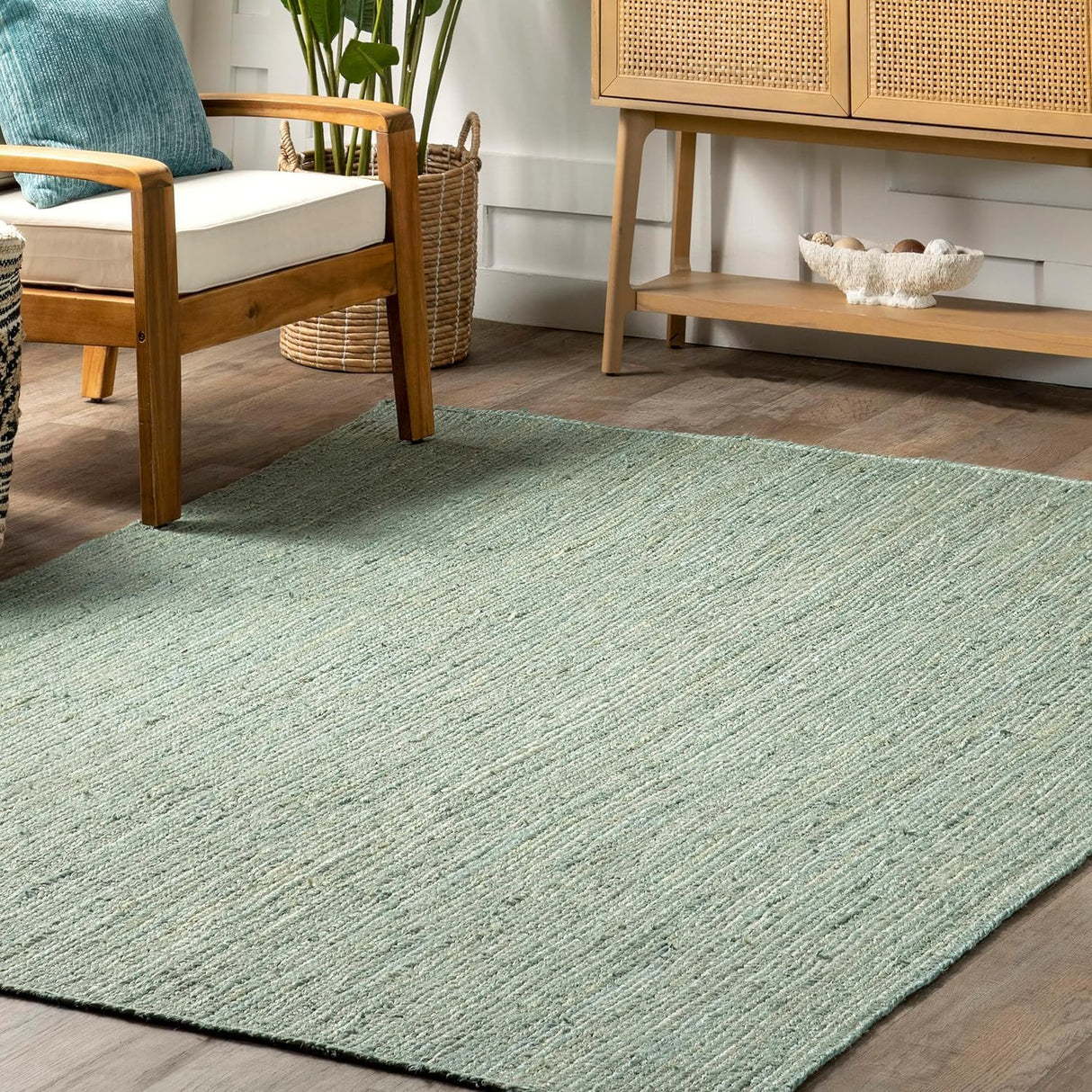 Rigo Handmade Green Jute Rug – Eco-Friendly Bohemian Home Accent