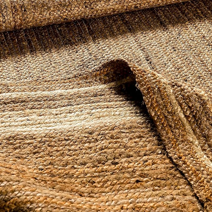 Eco-Friendly Handwoven Jute Rug – Braided Natural Carpet for Home Décor