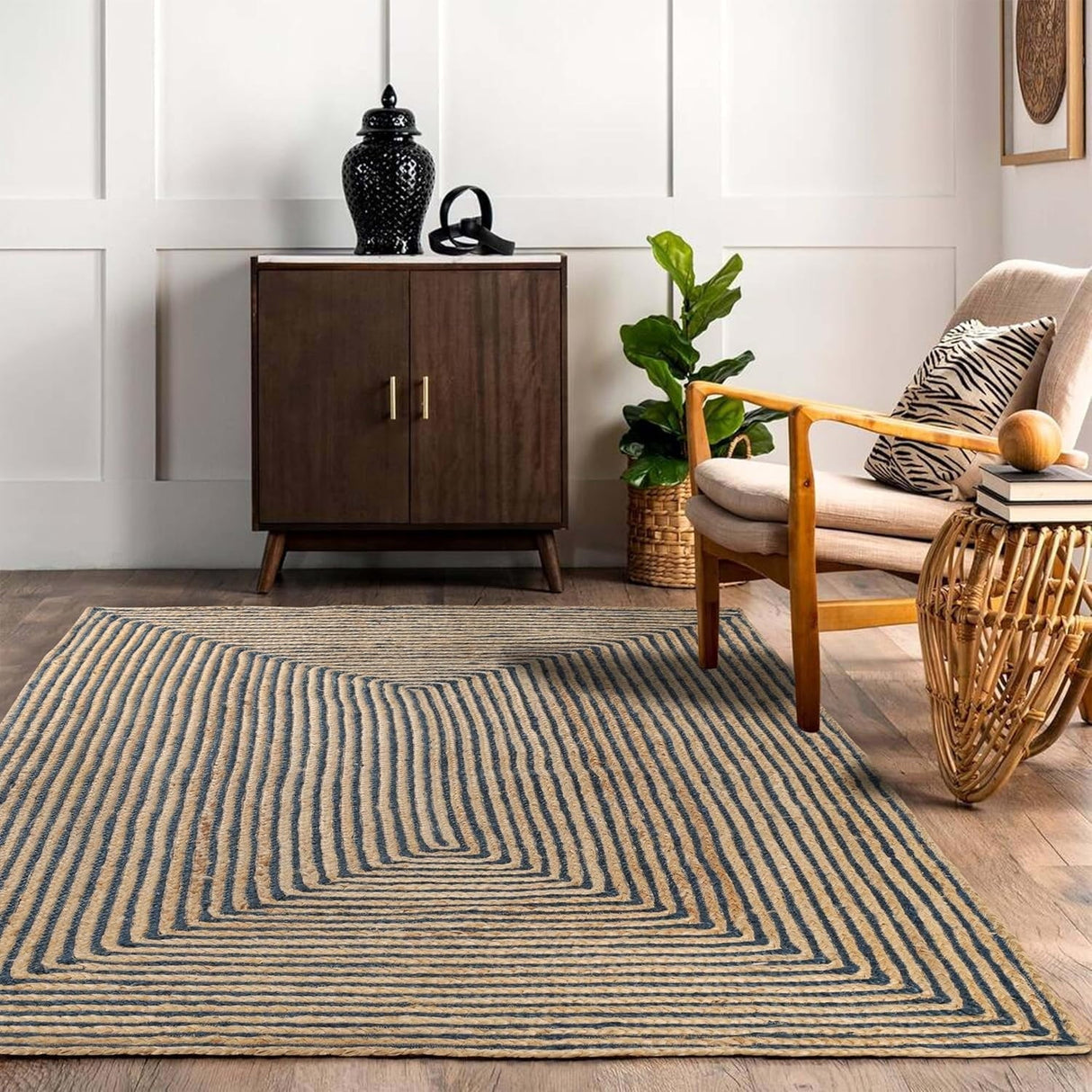 Rustic Bohemian Handwoven Jute Rug – Braided Area Carpet for Home Décor