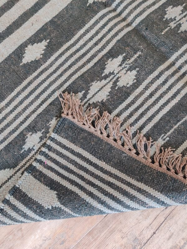 Handwoven Wool Jute Sofa Bedroom Rug