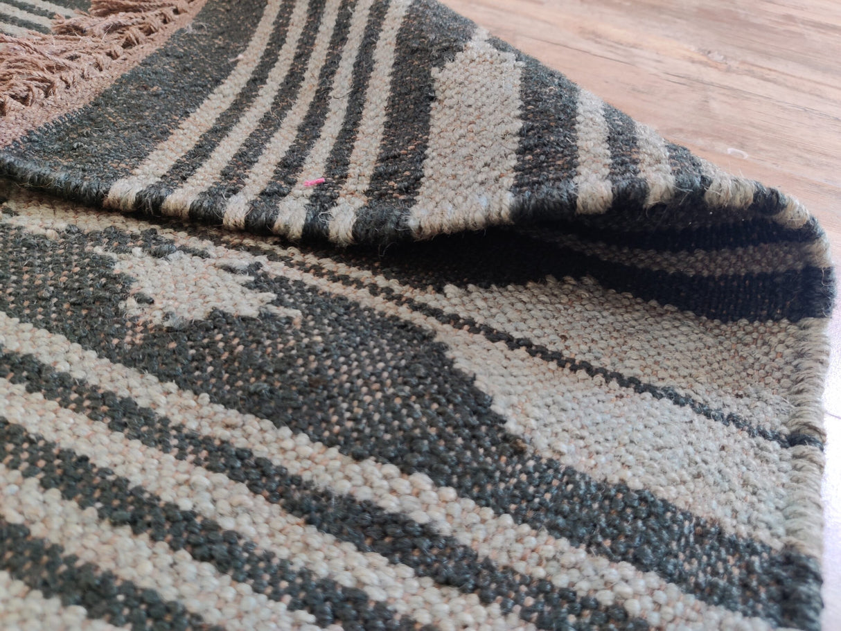 Handwoven Wool Jute Sofa Bedroom Rug