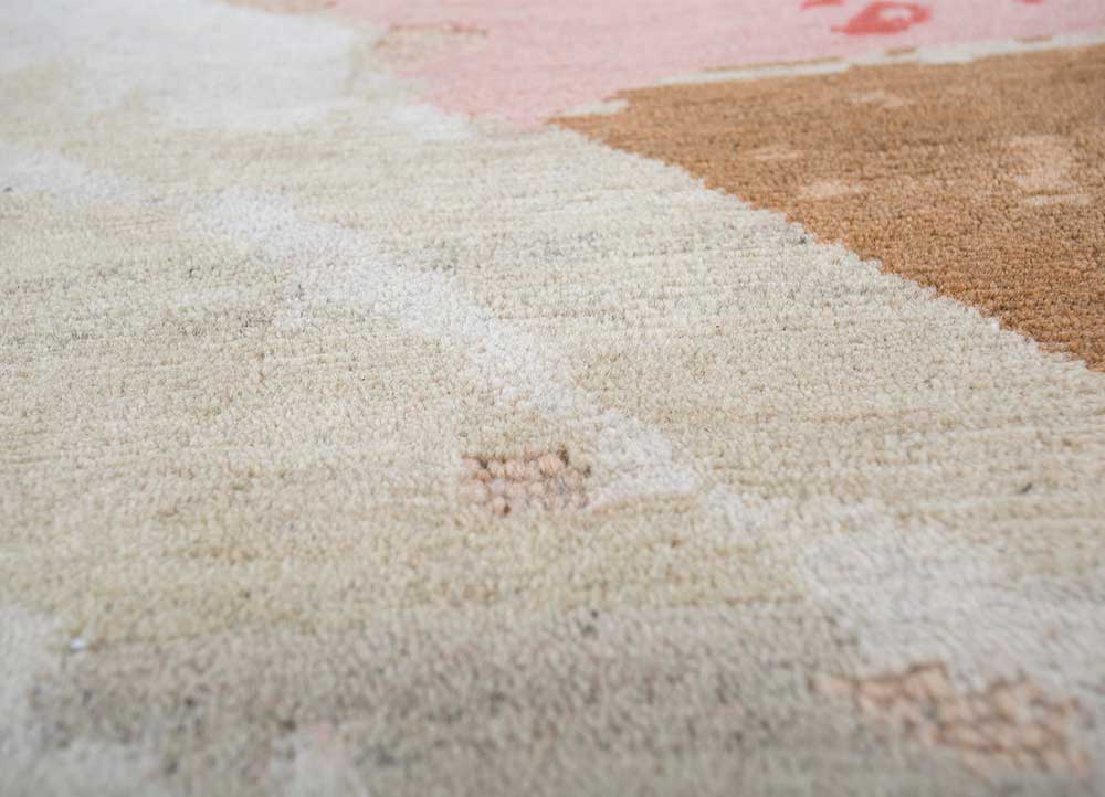 Sthir,Dark Ivory/French Peach Hand Knotted Rugs