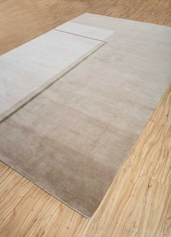 Sthir,Beautiful Hand Knotted Rugs