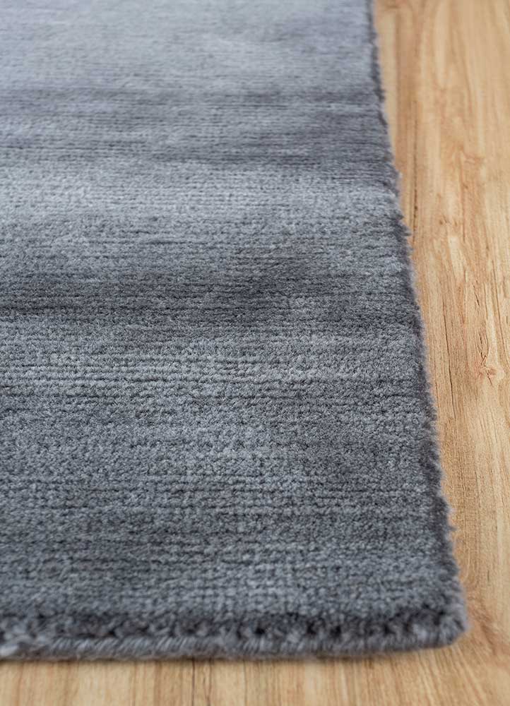 Sthir,Beautiful Hand Knotted Rugs