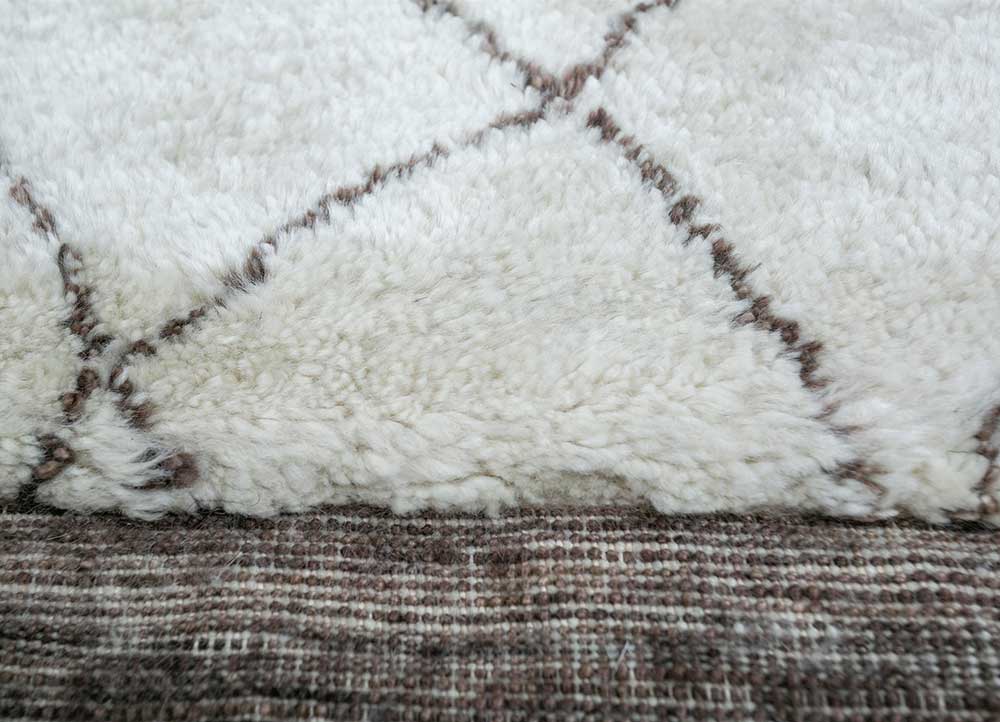 Zuri Undyed White Hand Knotted Rugs