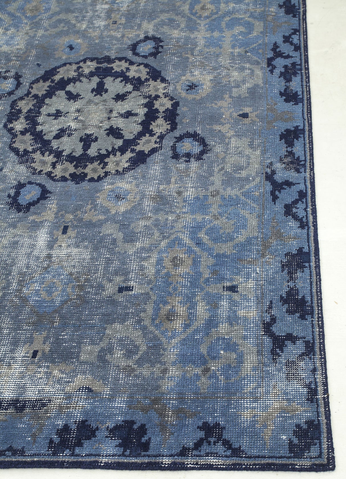 Erbe Hand knotted Wool Rugs
