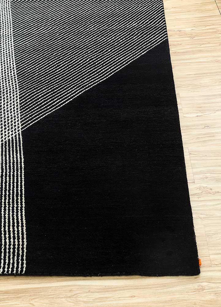 Sthir, Ebony/Antique White Hand Knotted Heriz Rugs