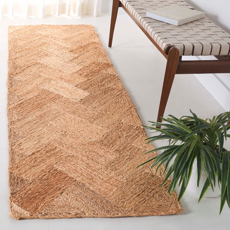 Handmade Natural Fiber Chevron Jute Rug