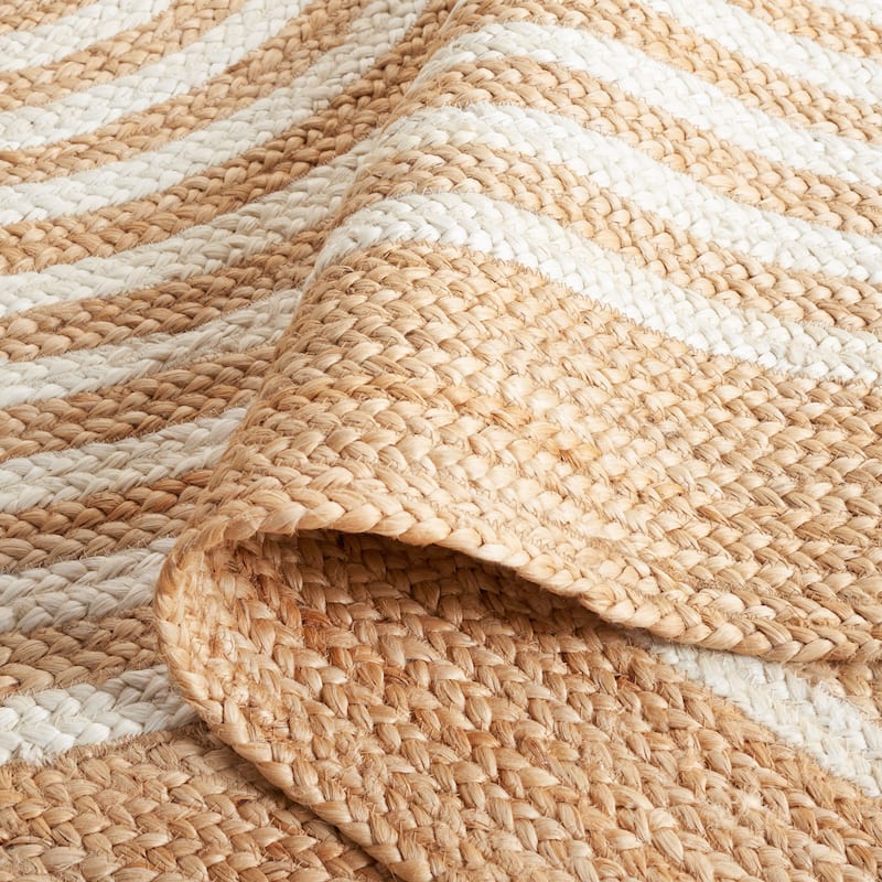 Handwoven Natural Jute Rug with Border – Rustic Braided Floor Decor