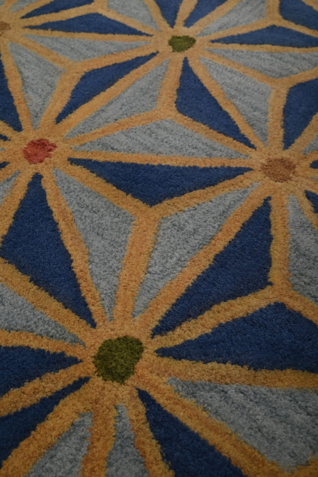 Wool Tufted Home Decor Area Rug, Blue & Grey