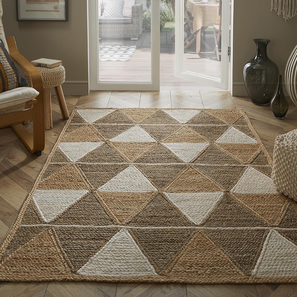 Diamond Pattern Hand-Braided Jute Rug – Natural Fiber Carpet for Home Décor