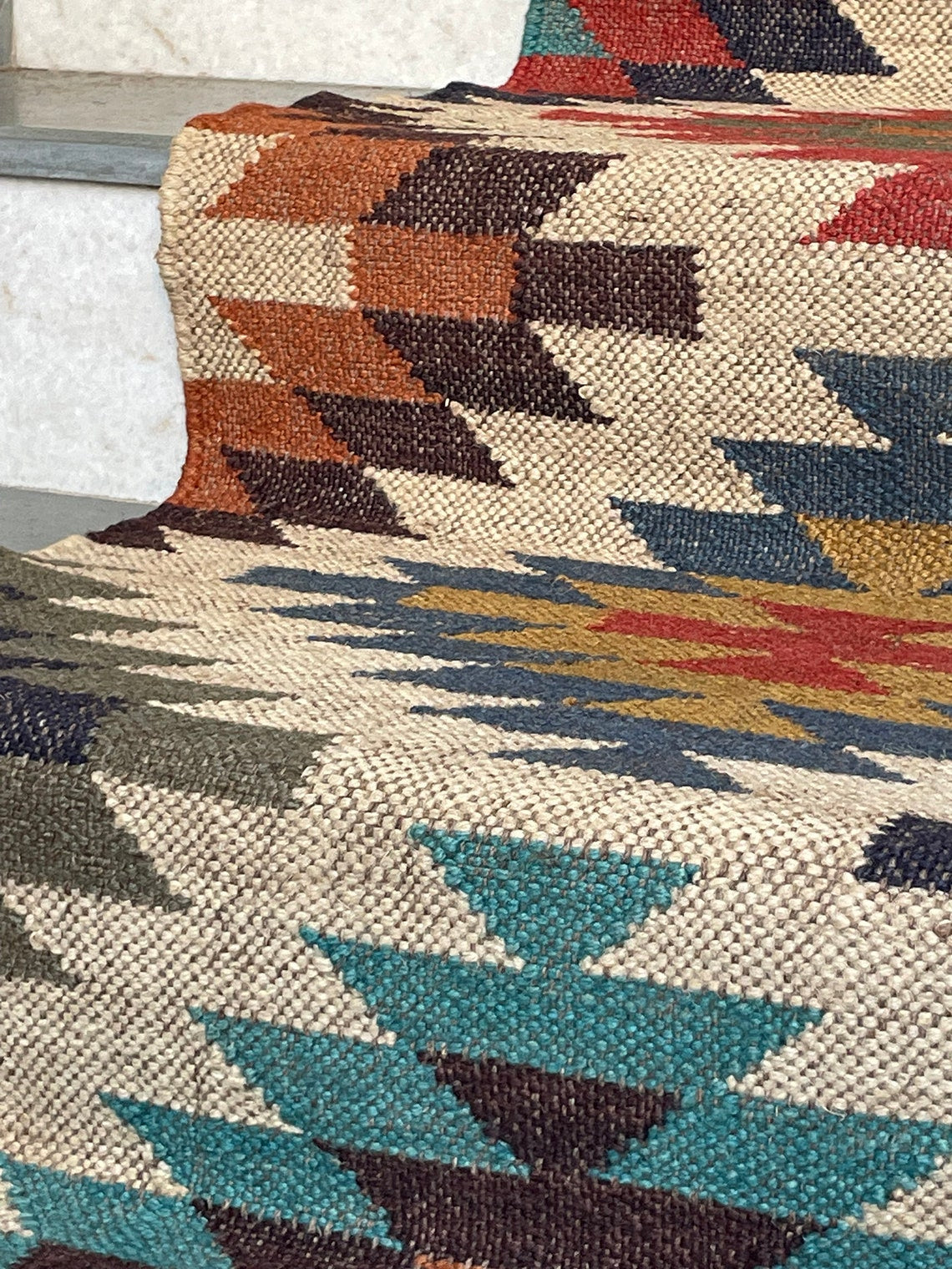 Natural Kilim Jute Stair Runner – Textured Elegance